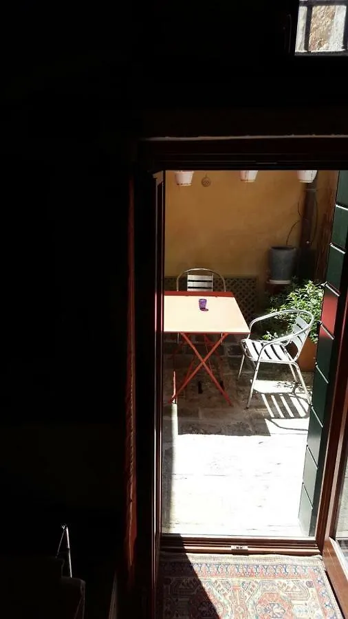 In A Lovely Garden Biennale Flat 0*, Venice